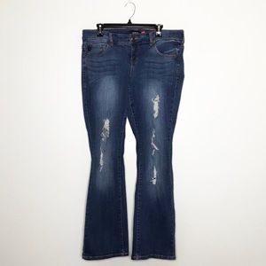 💛 Torrid Comfy Distressed Boot Cut/Flare Jeans 💛